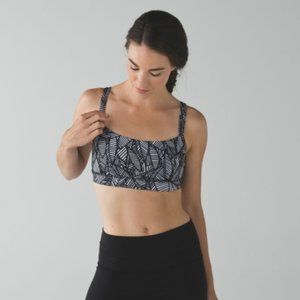 Lululemon Straight Up Bra Size 6